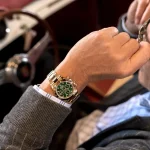 Styling Tips for Men’s Vintage Sweatshirts